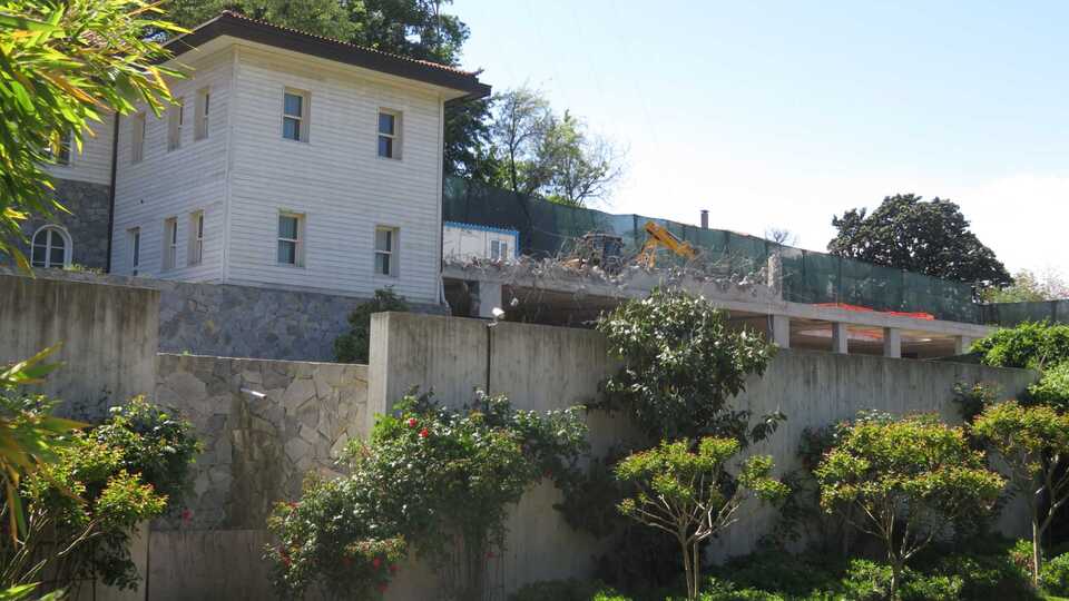 'Sarraf'ın köşkünde her yer büyütülmüş!'