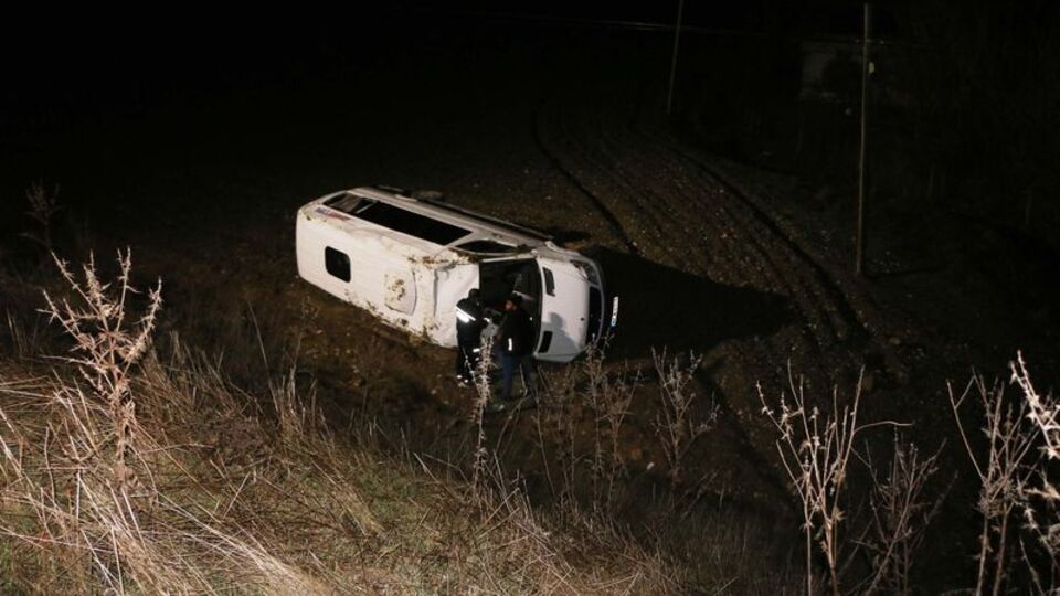 Adıyaman'da yolcu minibüsü kaza yaptı!