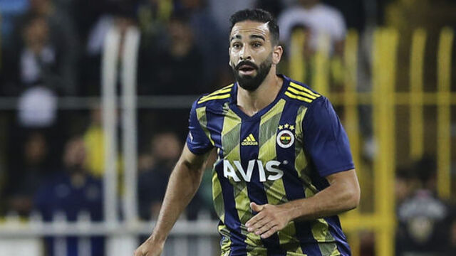 Adil Rami resmen Sochi'de