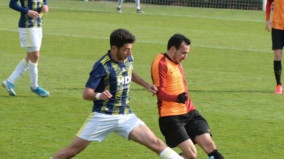 İlk derbi Galatasaray'ın