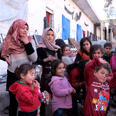 Ateşten kaçıp hapishaneye sığındılar!