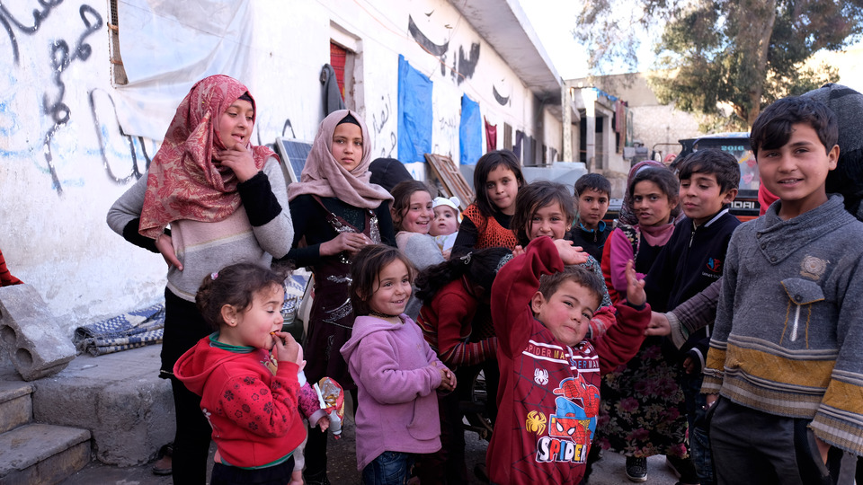 Ateşten kaçıp hapishaneye sığındılar!