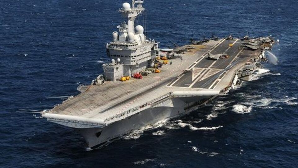 Fransa'nın savaş gemisi Kıbrıs'ta gerilimi artırdı!