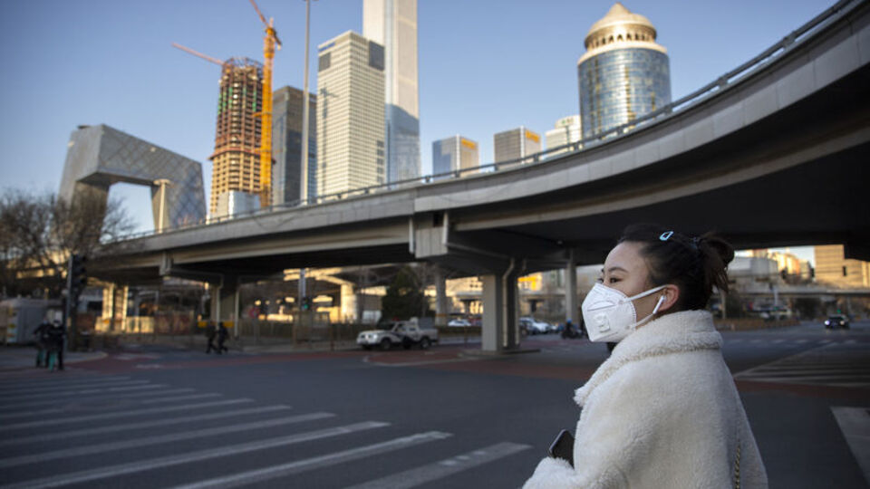 Koronavirüs'te korkutan haberler! Dünyaya yayılıyor!