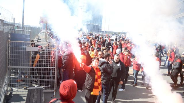 Galatasaraylı taraftarlar Kadıköy'e gidiyor