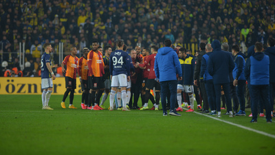 Kadıköy'de koridorlarda kavga!