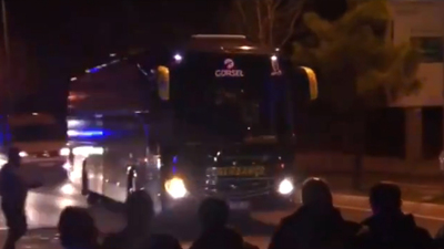 Fenerbahçe takım otobüsüne taşlı ve yumurtalı saldırı
