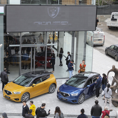 KKTC'nin yerli otomobili halka açıldı