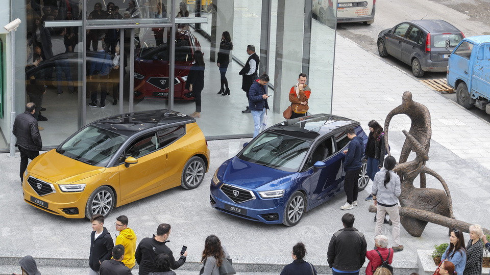 KKTC'nin yerli otomobili halka açıldı