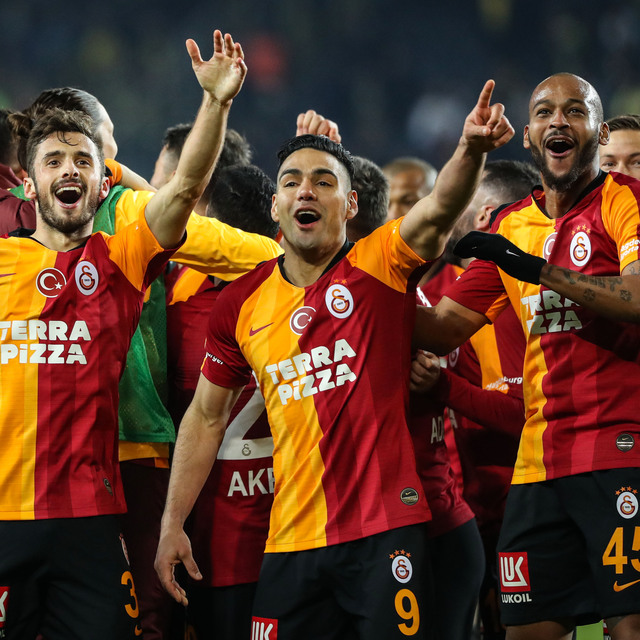 Fenerbahçe Galatasaray maçı yazar yorumları