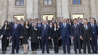 Meclis'in 'sır küpleri' yemin etti