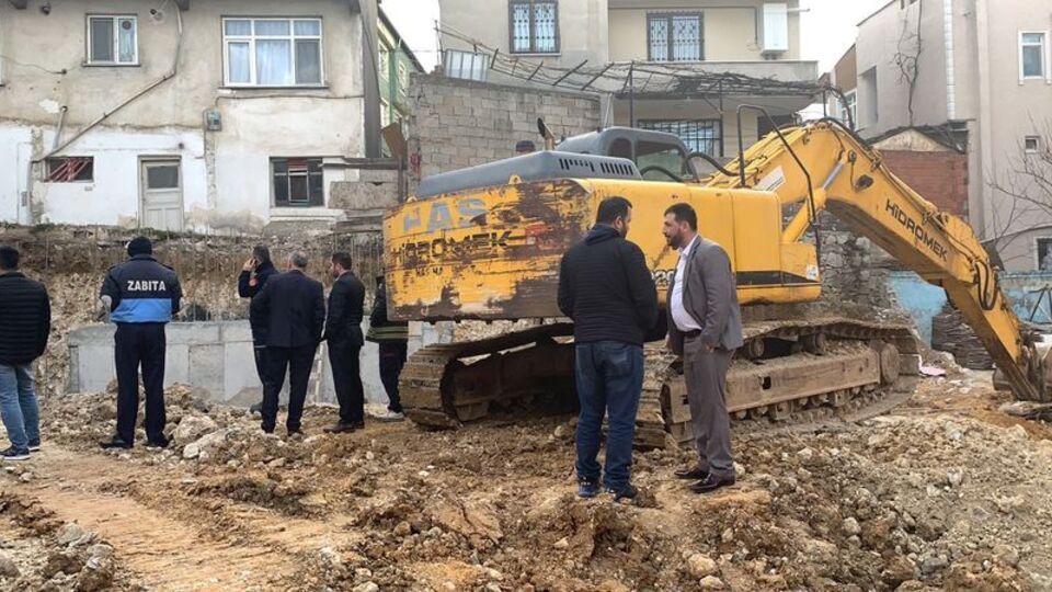 İki bina mühürlendi