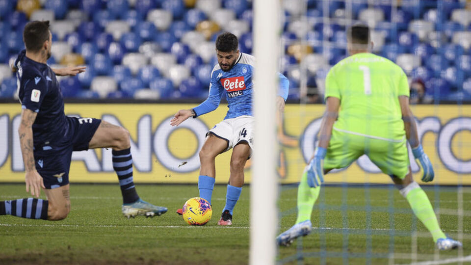 Kovid-19 Serie A'yı da vurdu! 6 maç seyircisiz