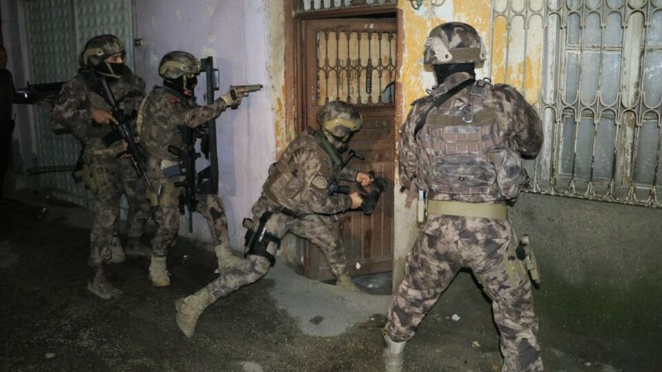 İki ilde 'torbacı' baskını