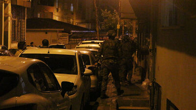 Esenler'de terör operasyonu: 3 gözaltı