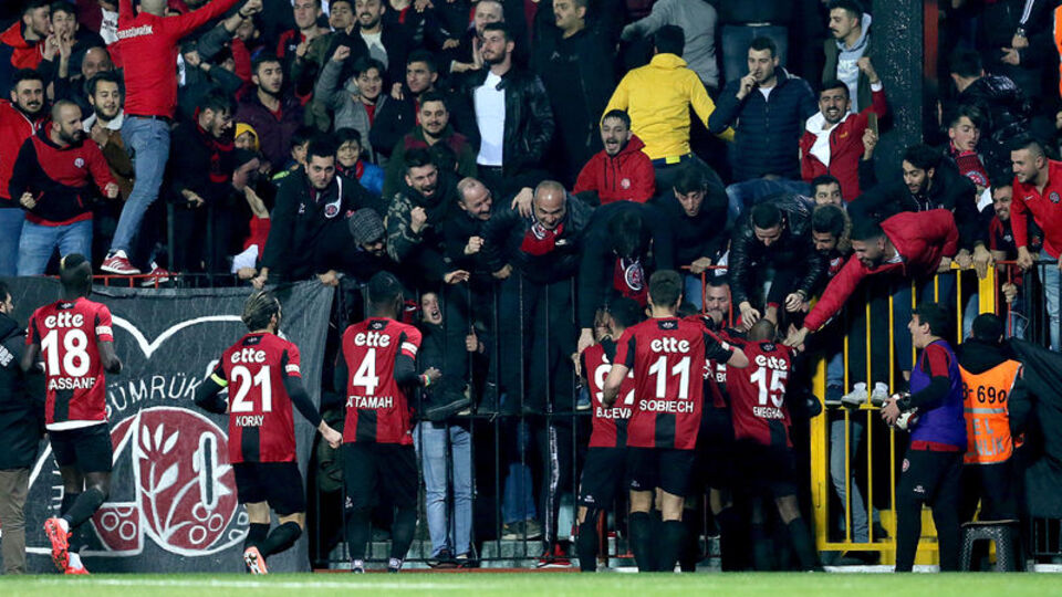 Fatih Karagümrük 2 golle kazandı
