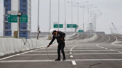 Virüs, dev projeleri vurdu