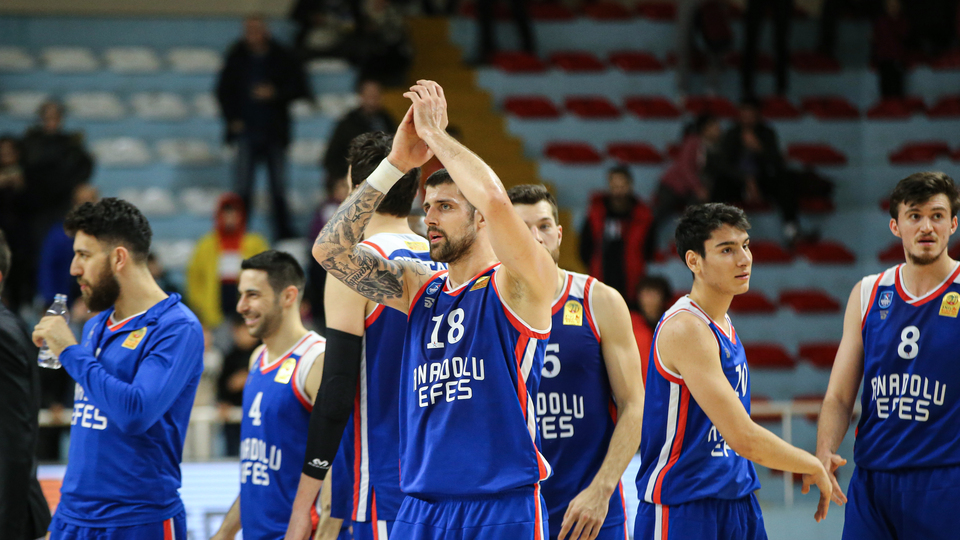 Efes, Berlin'e konuk olacak