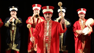 Bu mehter başka mehter