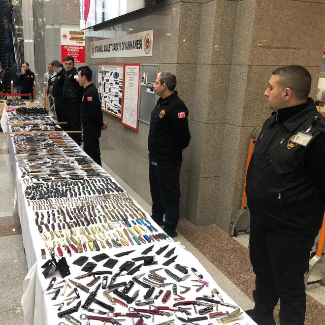 Unutulan eşyalardan cephanelik çıktı!