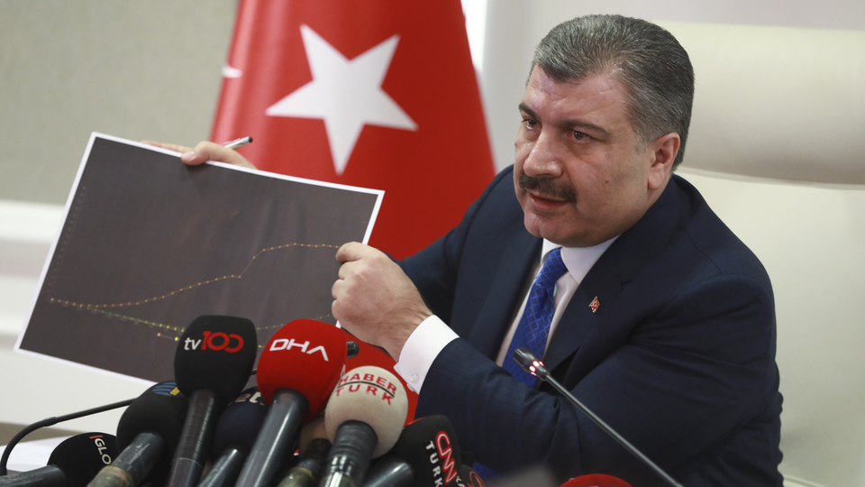 Sağlık Bakanı Koca'dan önemli açıklamalar