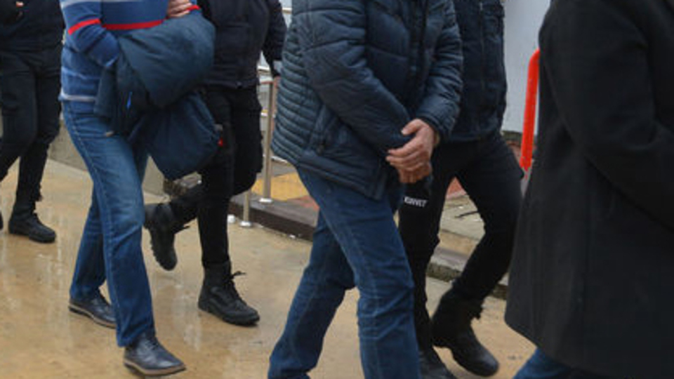 İstanbul'da FETÖ operasyonu: Gözaltılar var