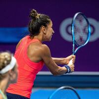 Çağla Büyükakçay çeyrek finalde elendi