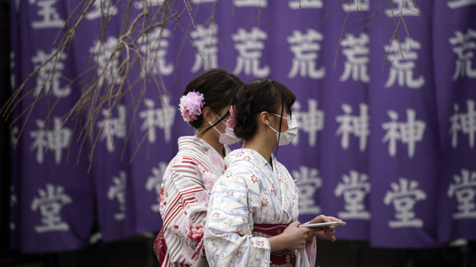 Bir ülkede daha eğitime ara verildi!