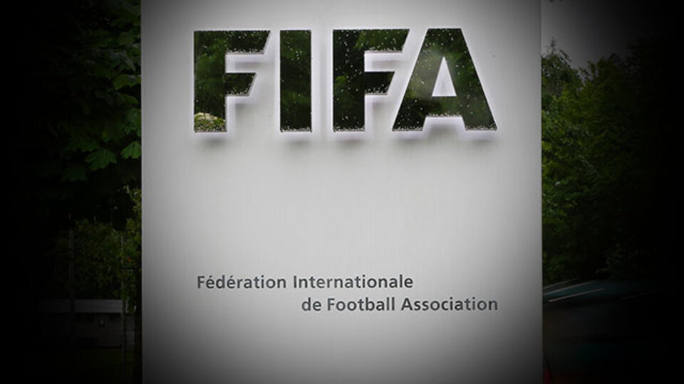 FIFA'dan "kiralama" için flaş karar!