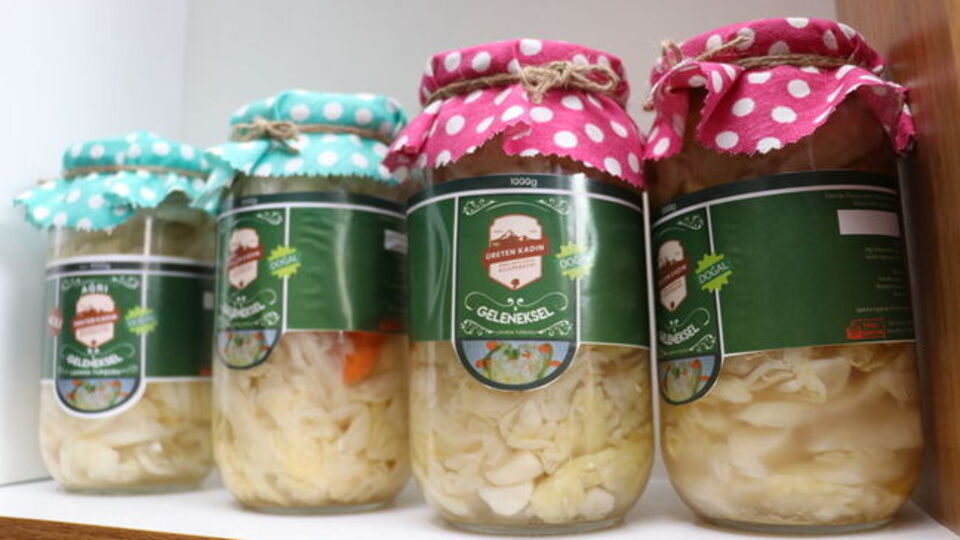 Beyaz lahana turşusu nasıl yapılır?