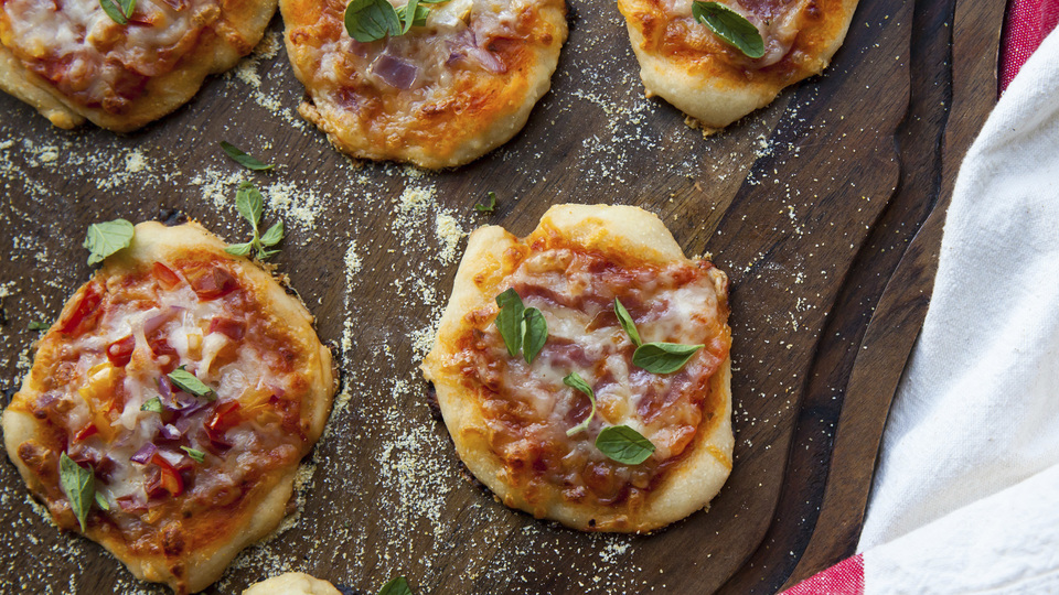 Bazlama pizza nasıl yapılır?