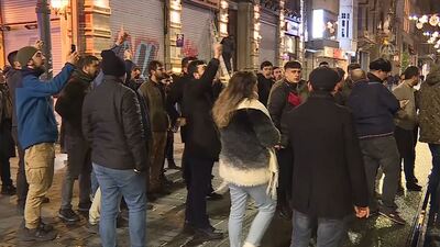 İdlib'teki saldırı Konsolosluk önünde protesto edildi