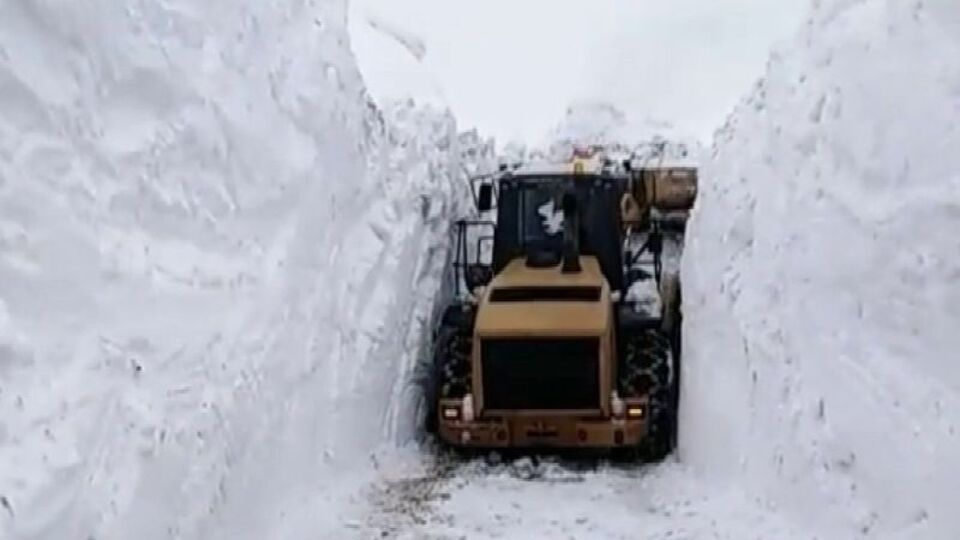 Sınırda 5 metre, ekipler seferber oldu