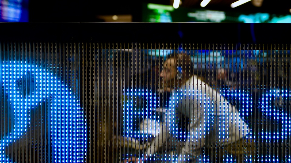 Borsa açılışta sert düştü