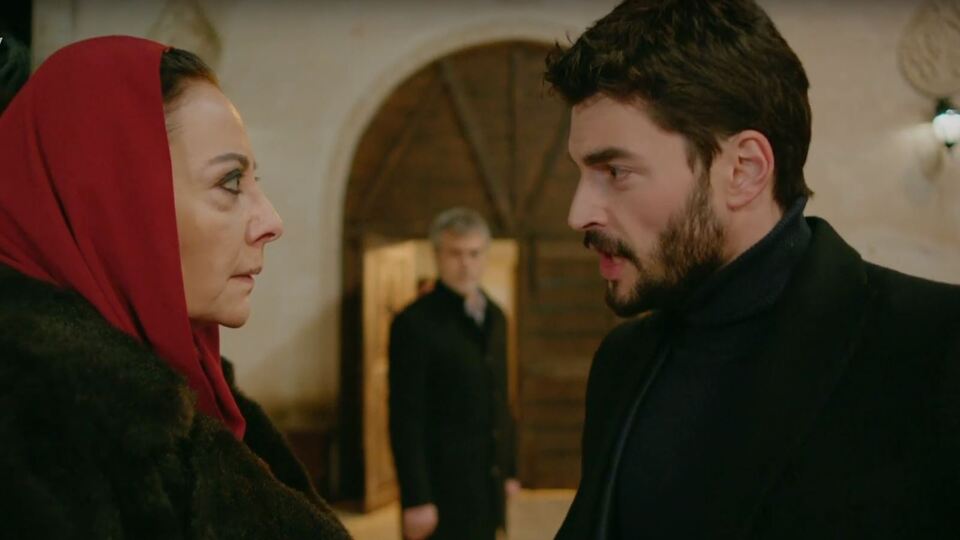 Miran, Azize'yi konaktan kovdu!