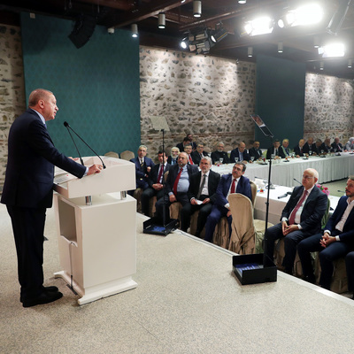 Erdoğan: Putin'e 'Çekilin bizi rejimle baş başa bırakın' dedim