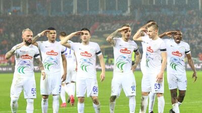 Rizesporlu oyunculardan asker selamı!