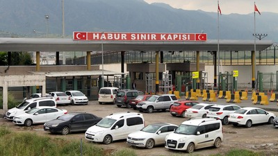 Irak'la kara sınırı kapatıldı