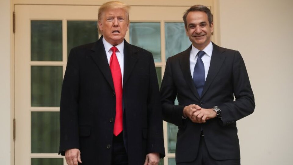 Trump ve Miçotakis arasında mülteci görüşmesi