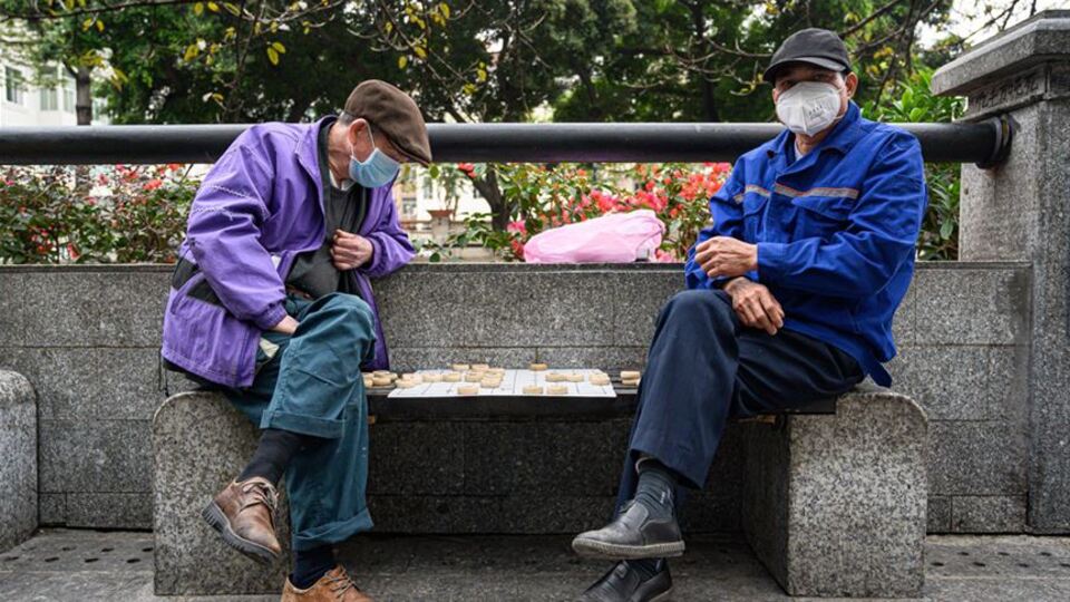 Çin'de koronavirüs kaynaklı ölümler azalıyor!