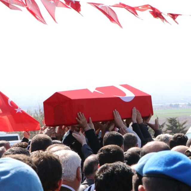 Meclis'te gündem İdlib şehitleri! Liderlerden mesajlar