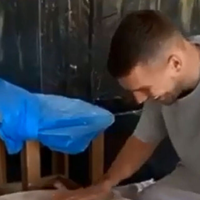 Podolski bunu da yaptı!