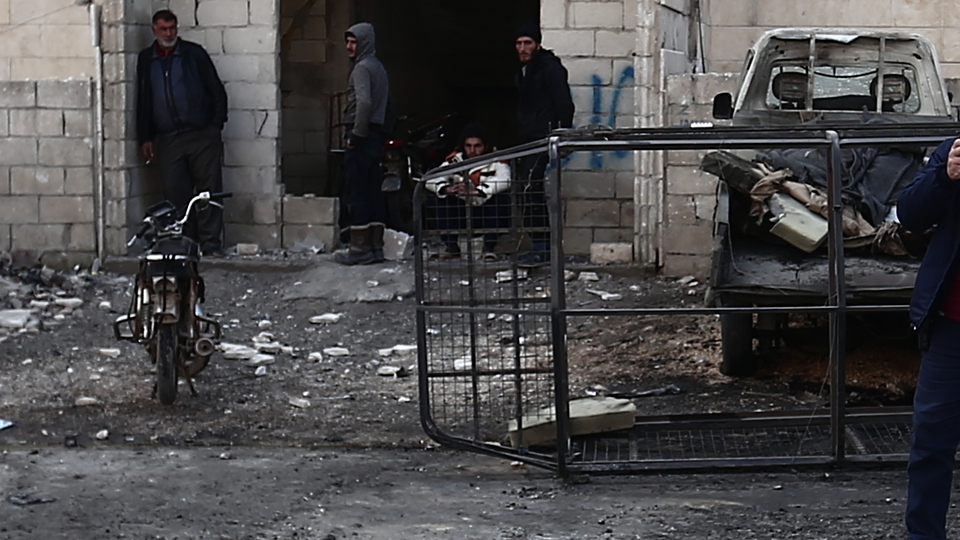 İdlib'te 12 sivil hayatını kaybetti!