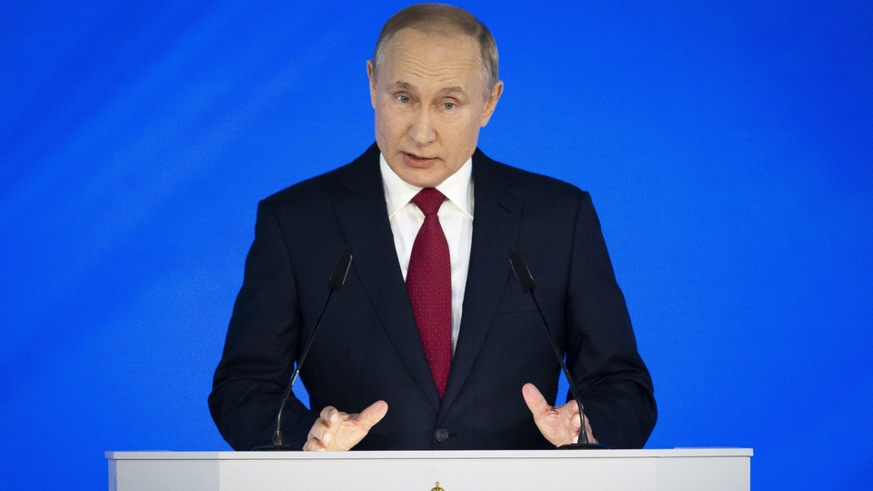 Putin'den eşcinsel evlilik yasağı