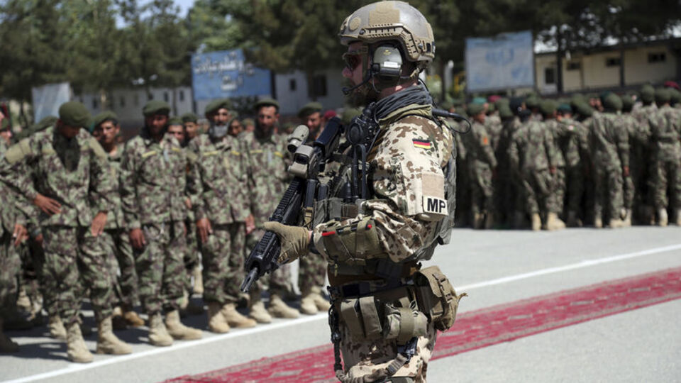 Alman ordusuyla ilgili şok 'aşırıclık' raporu!