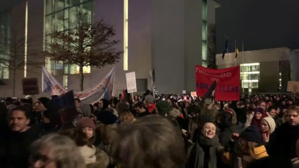 Almanya'da sığınmacılara destek gösterisi