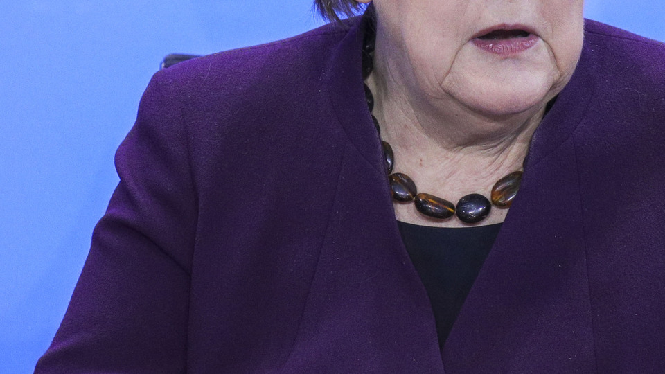 Merkel'den Suriye'de güvenli bölge önerisi