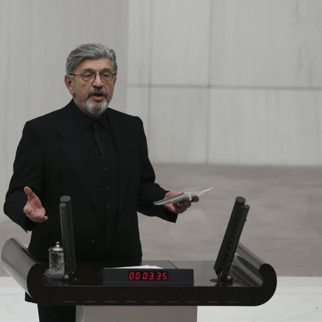 Cihangir İslam, Saadet Partisi'nden istifa etti
