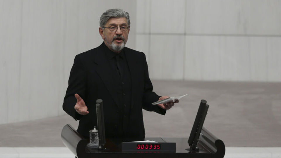 Cihangir İslam, Saadet Partisi'nden istifa etti