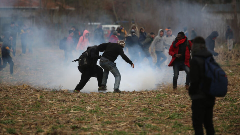 Göçmenler sınırda! Avrupa'nın alarmı...